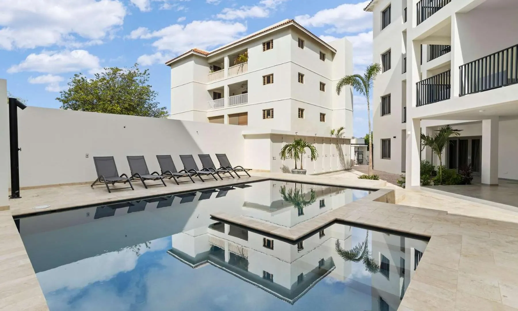 Bonaire Beach Apartment 8 With Communal Pool And Diving Facilities Kralendijk